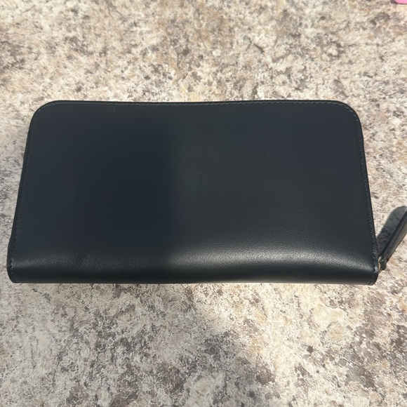 Burberry Zippered Wallet - Picture 2 of 11